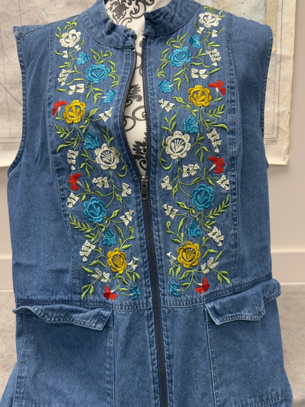 Country Store Embroidered Floral Denim Vest Cottagecore Boho Women’s Large